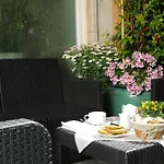 Dedoni Hotel 3*
