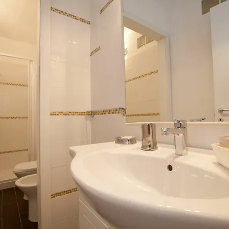 Hotel Dedoni 3*