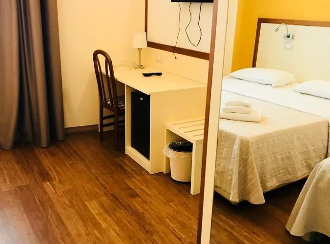 ホテル Dedoni カリアリ